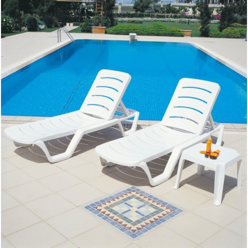 Столик для шезлонга пластиковый Siesta Garden Zambak
