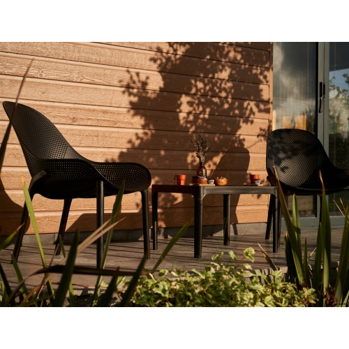 Столик пластиковый журнальный Siesta Contract Sky Side Table